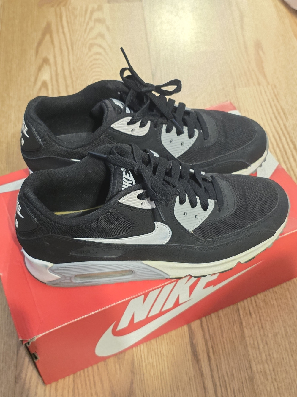 Womens Black/Gray Air Max 90 6166730-012 Size 9